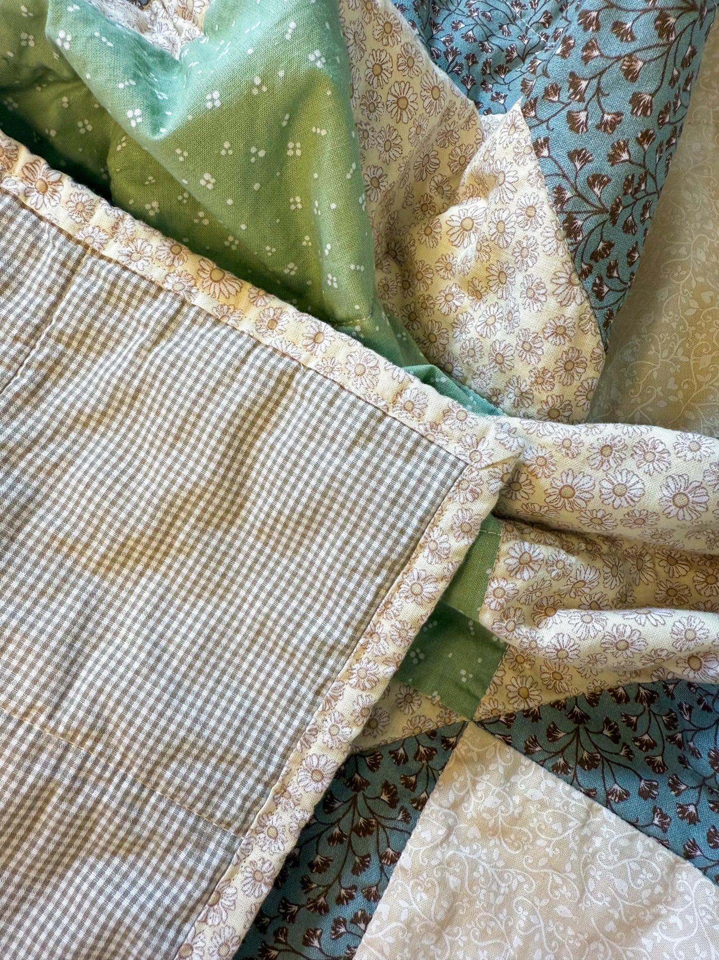 Handmade Baby Quilt - Ohio Star no. 005