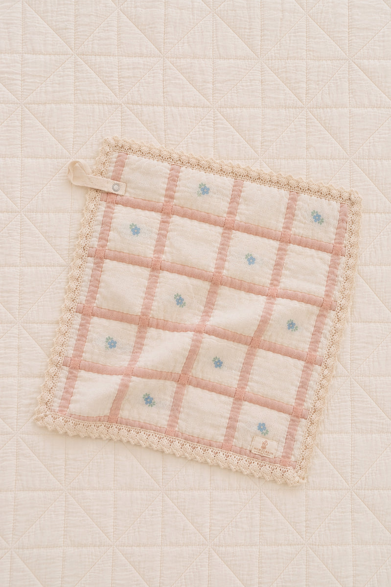 Mini Quilt Lovey - Petal
