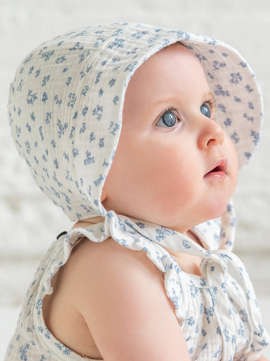 Muslin Bonnet - Rosebay Floral / Coconut + Sea