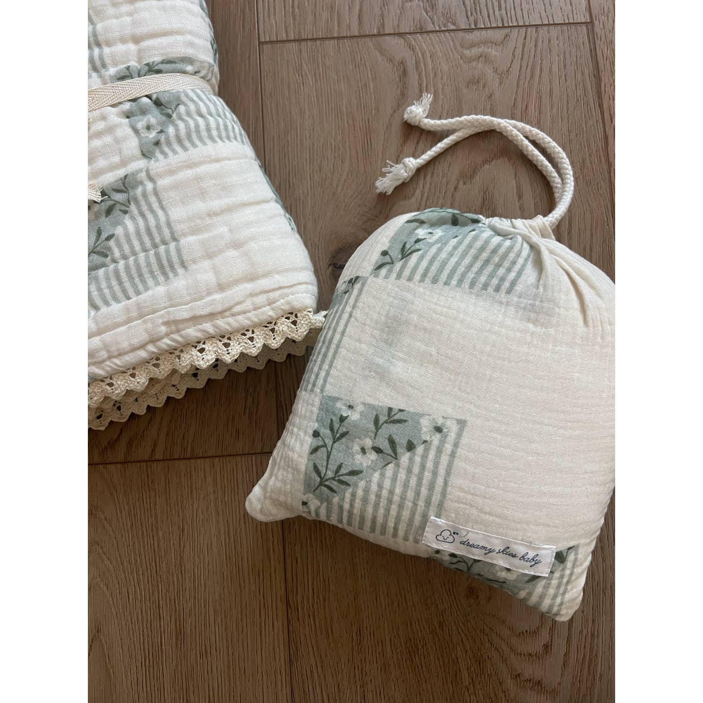 Cotton Gauze Crib Sheet - Lorelei