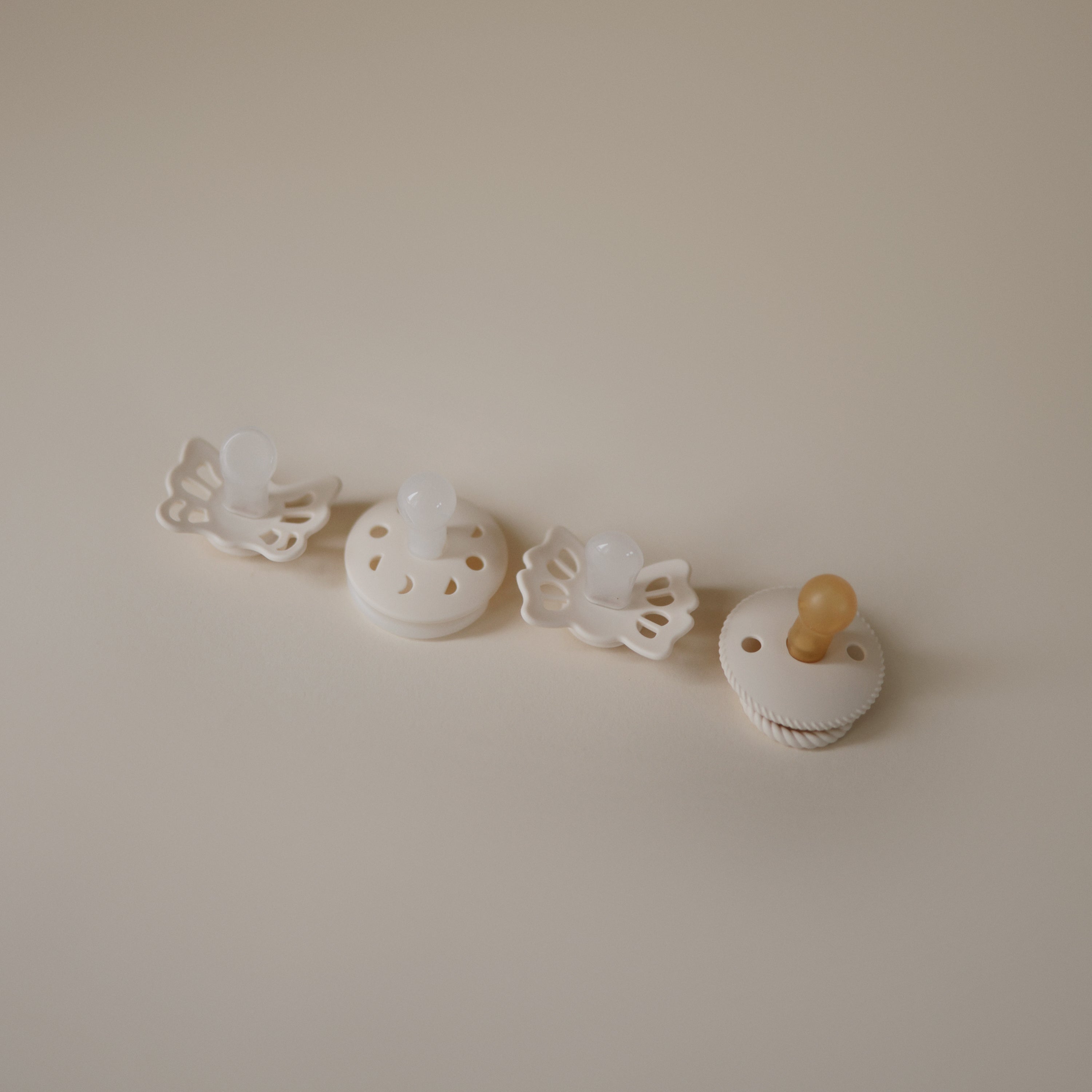 FRIGG Baby's First Pacifier Moonlight Sailing 4-Pack