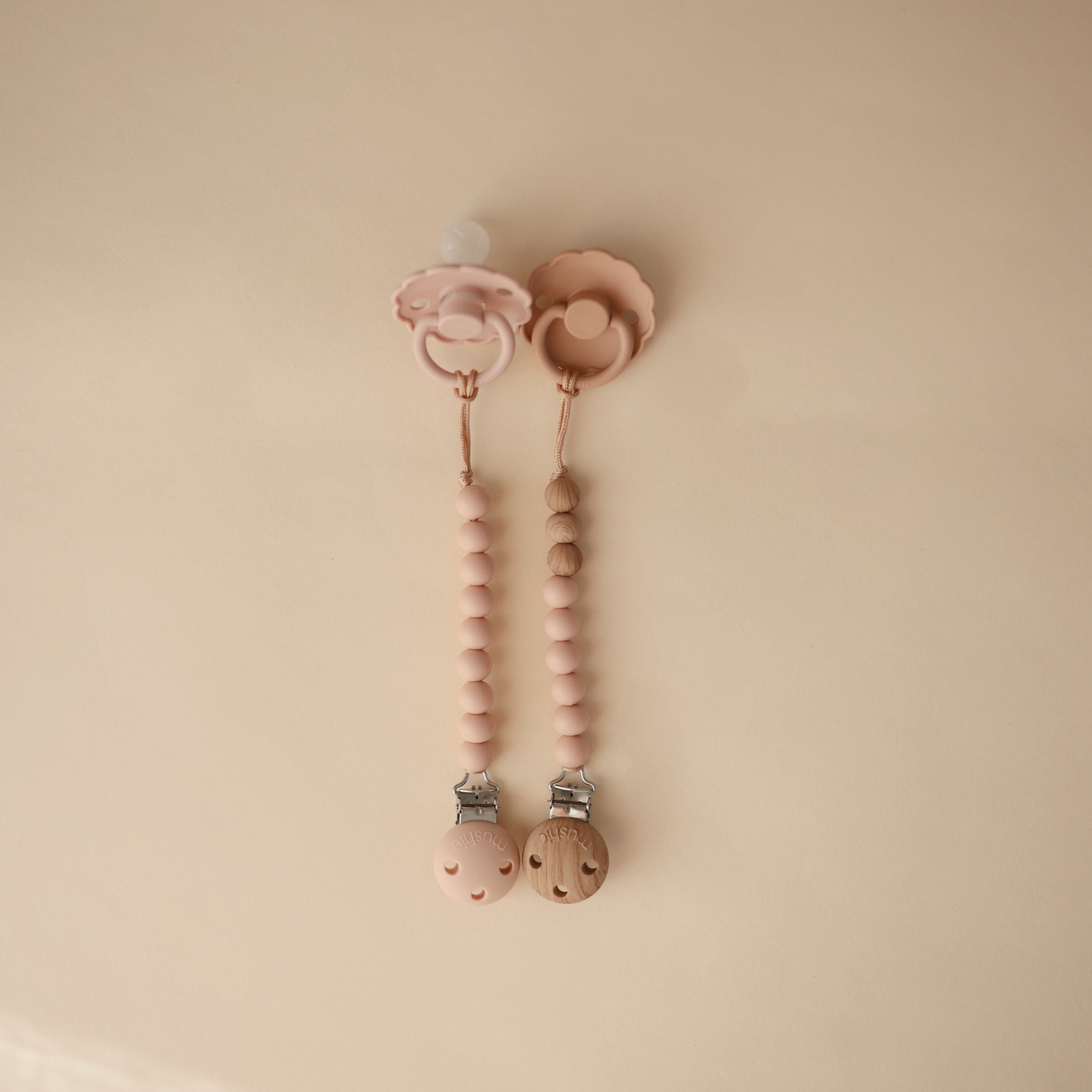 Silicone Pacifier Clip - Eva
