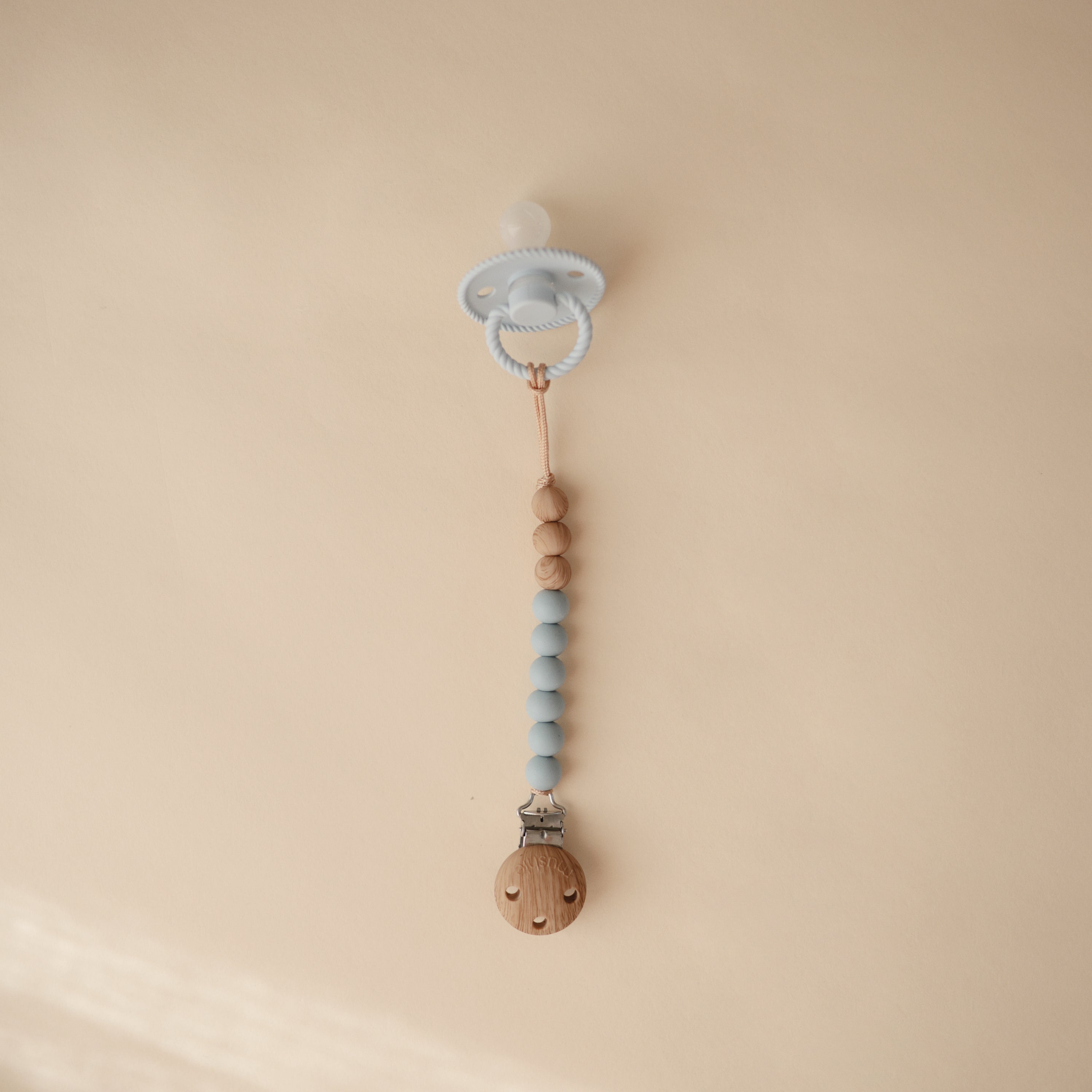 Silicone Pacifier Clip - Eva